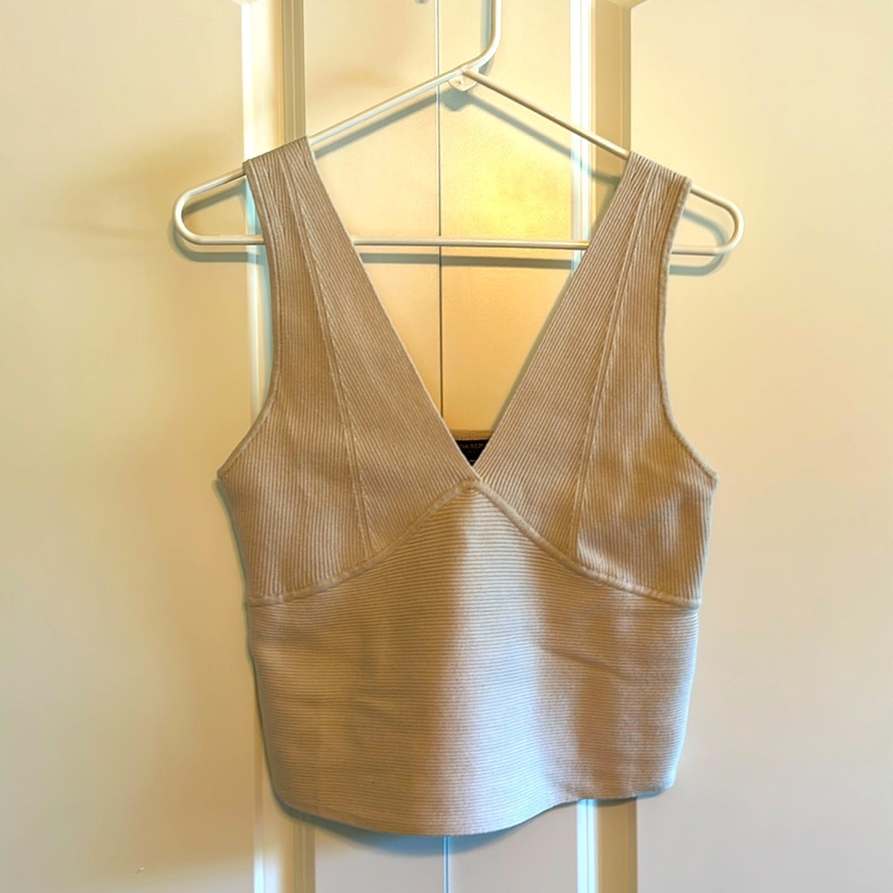 Banana Republic Factory Cropped Sweater Tank -- Size M
